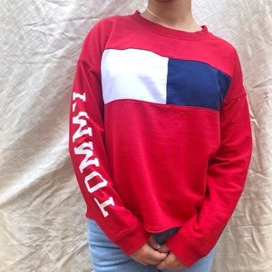 Long Sleeve Tommy Hilfiger Shirt ❤️💙